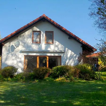Tatil Evi Sunlit Holiday Near Town Center In *